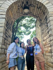 Northwestern students in arch